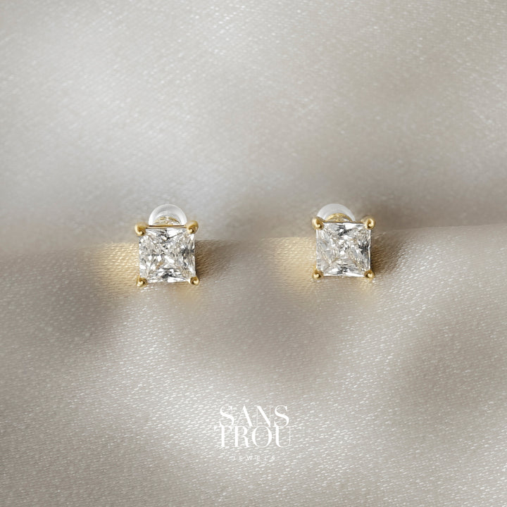 Belle Petite Clip-On Stud Earrings - Classic Clip (L)