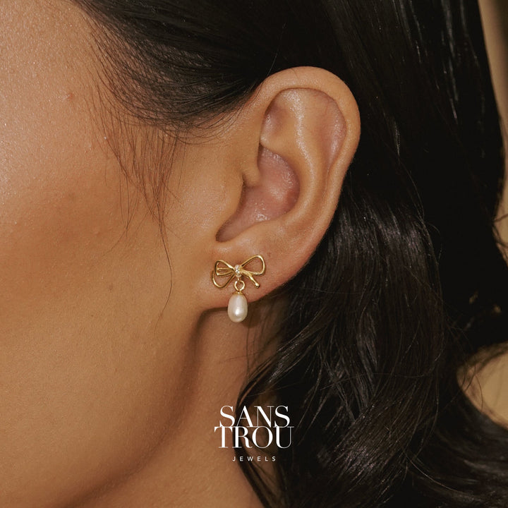 Imogen Pearl Bow Clip-on Earrings - Classic Clip (L)