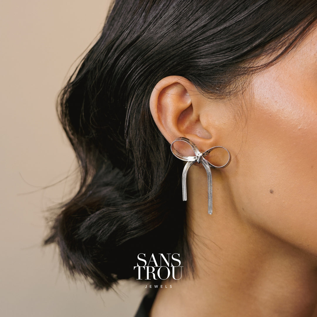 Jacinta Bow Clip-on Earrings - Silver - Classic Clip (L)