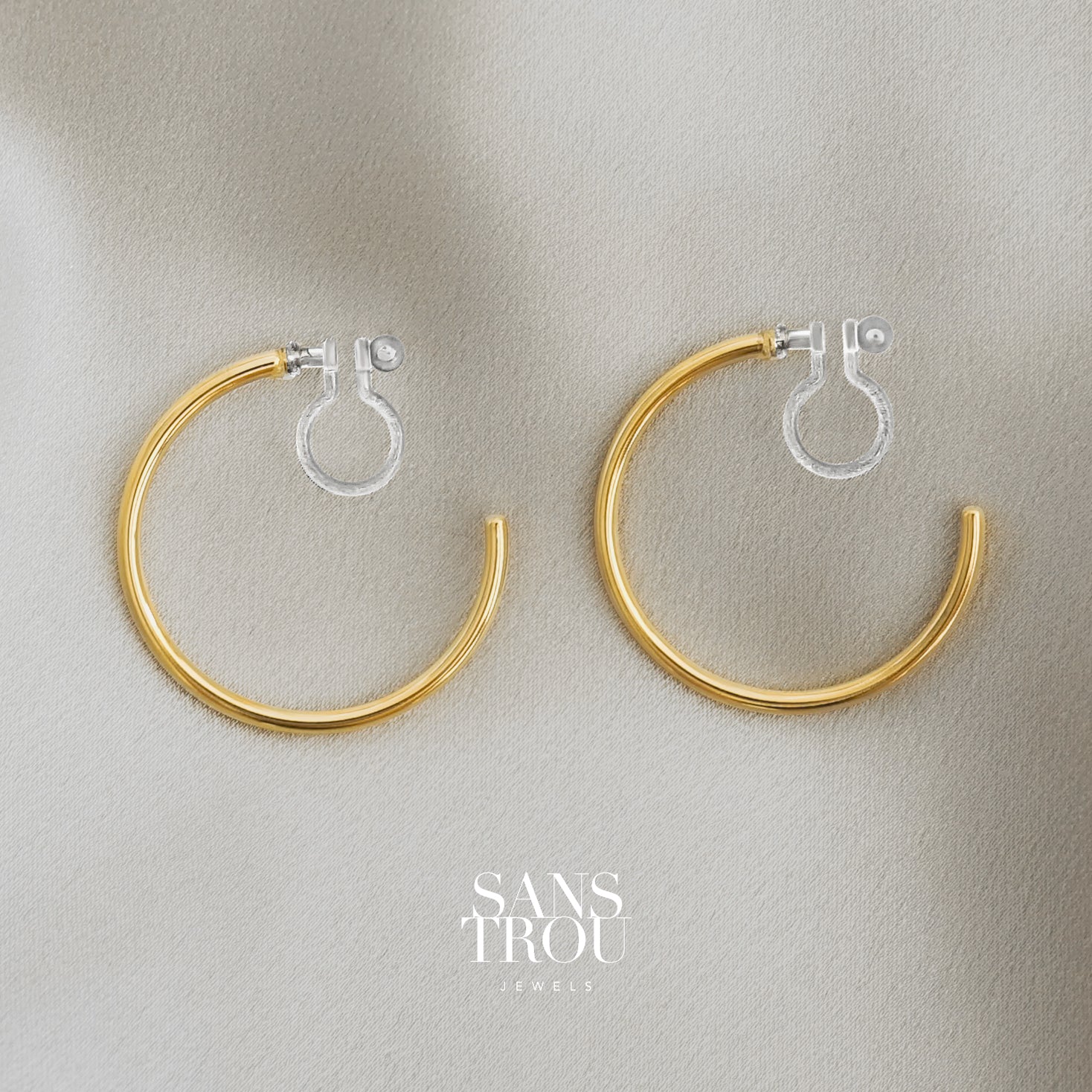 Small gold hoop on sale clip on earrings