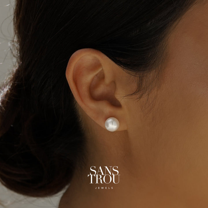 Kari Pearl Stud Earrings - Pierced