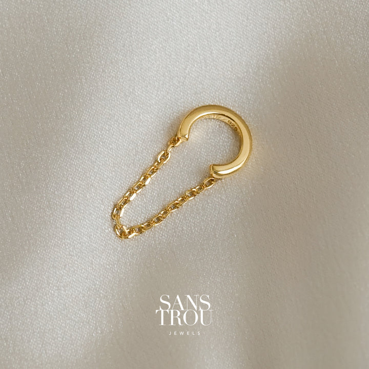 Lilou Helix Chain Ear Cuff