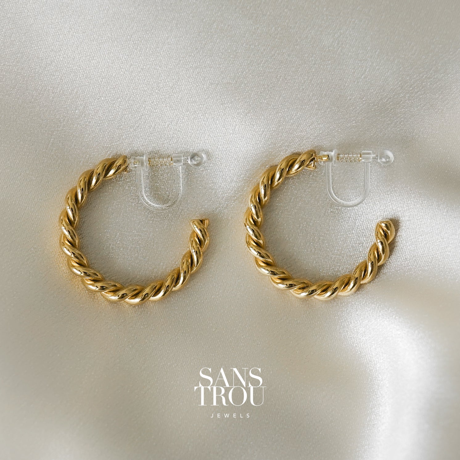 Lucie Clip-On Hoop Earrings - Spring Clip – SANS TROU