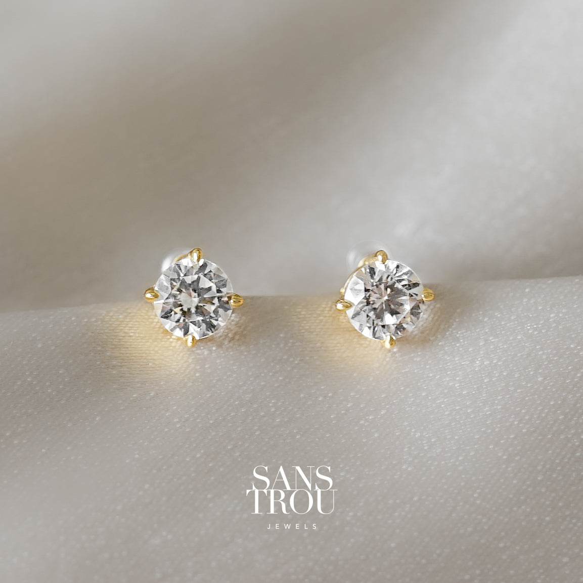 Round circle clip-on stud earrings