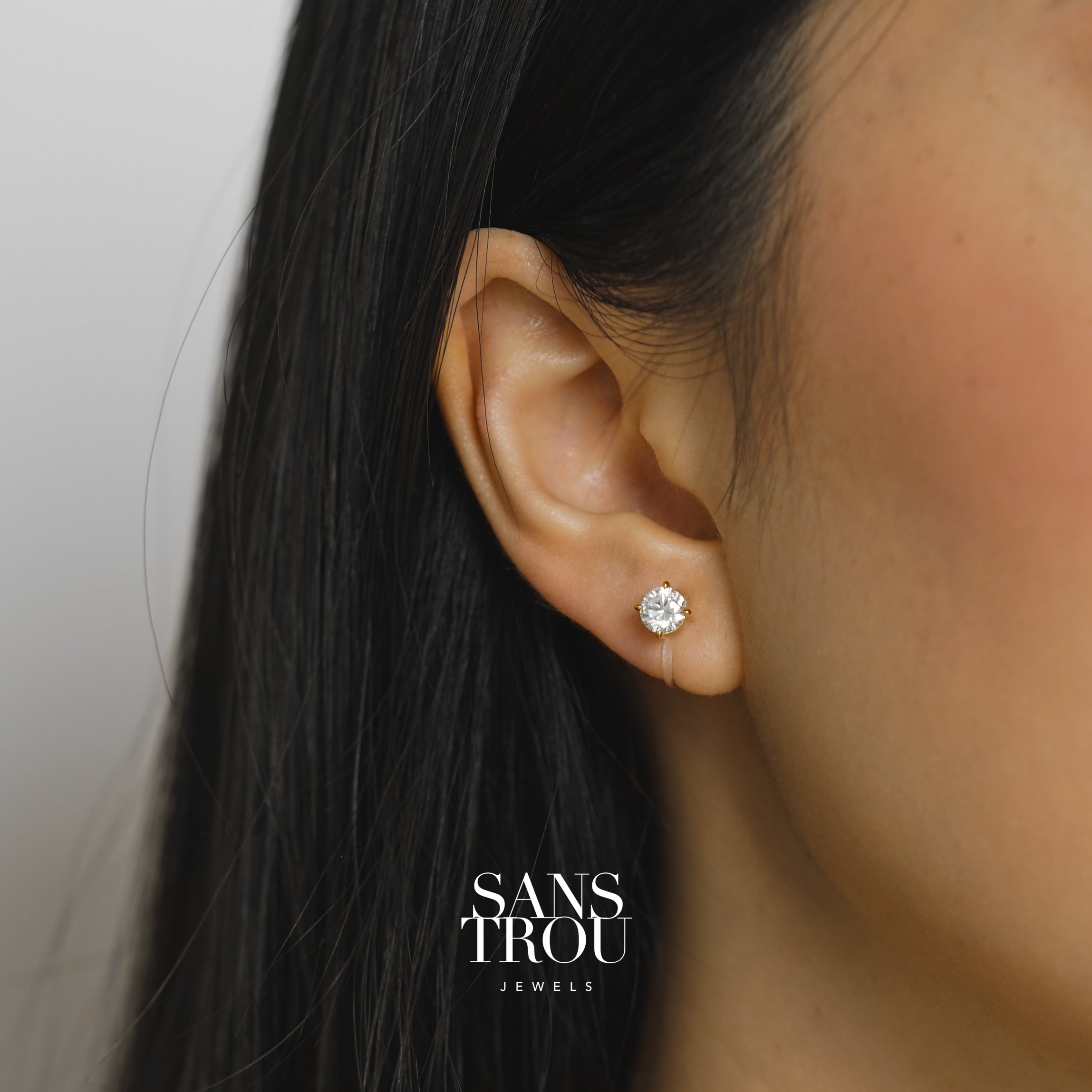 Nala Clip-On Stud Earrings