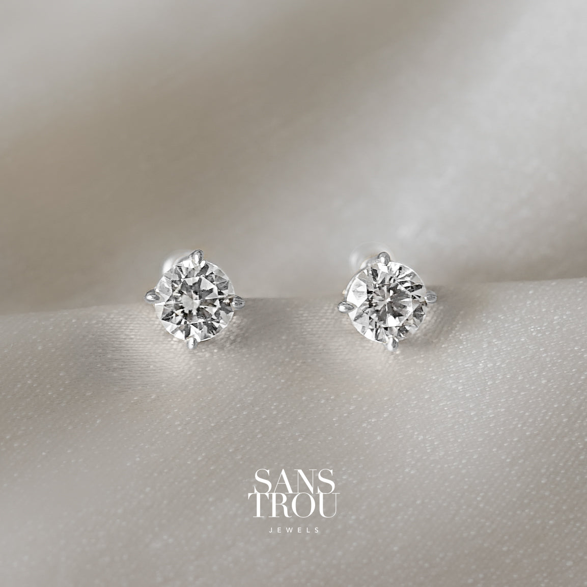 Nala Clip-On Stud Earrings - Silver