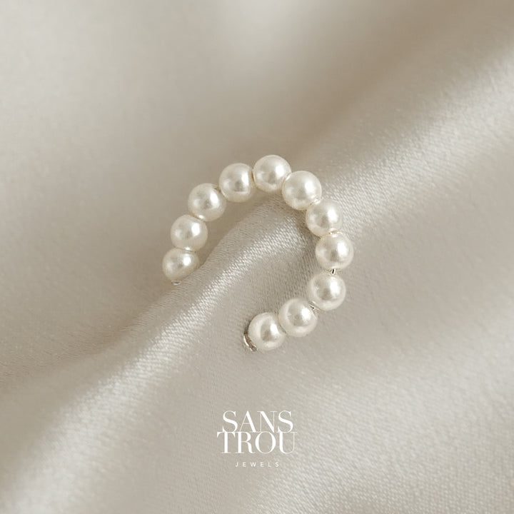 Zelia Round Pearl Ear Cuff - Silver
