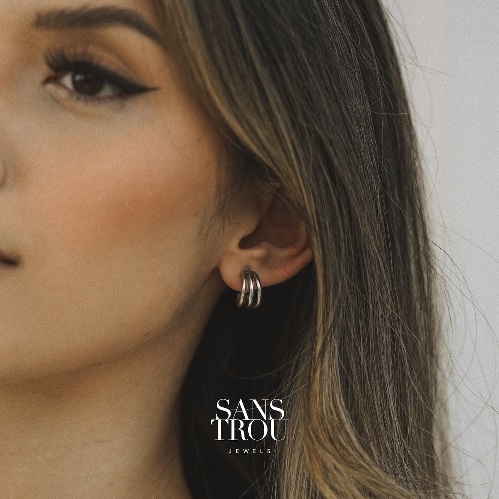 Alia Clip-On Hoop Earrings - Silver – SANS TROU