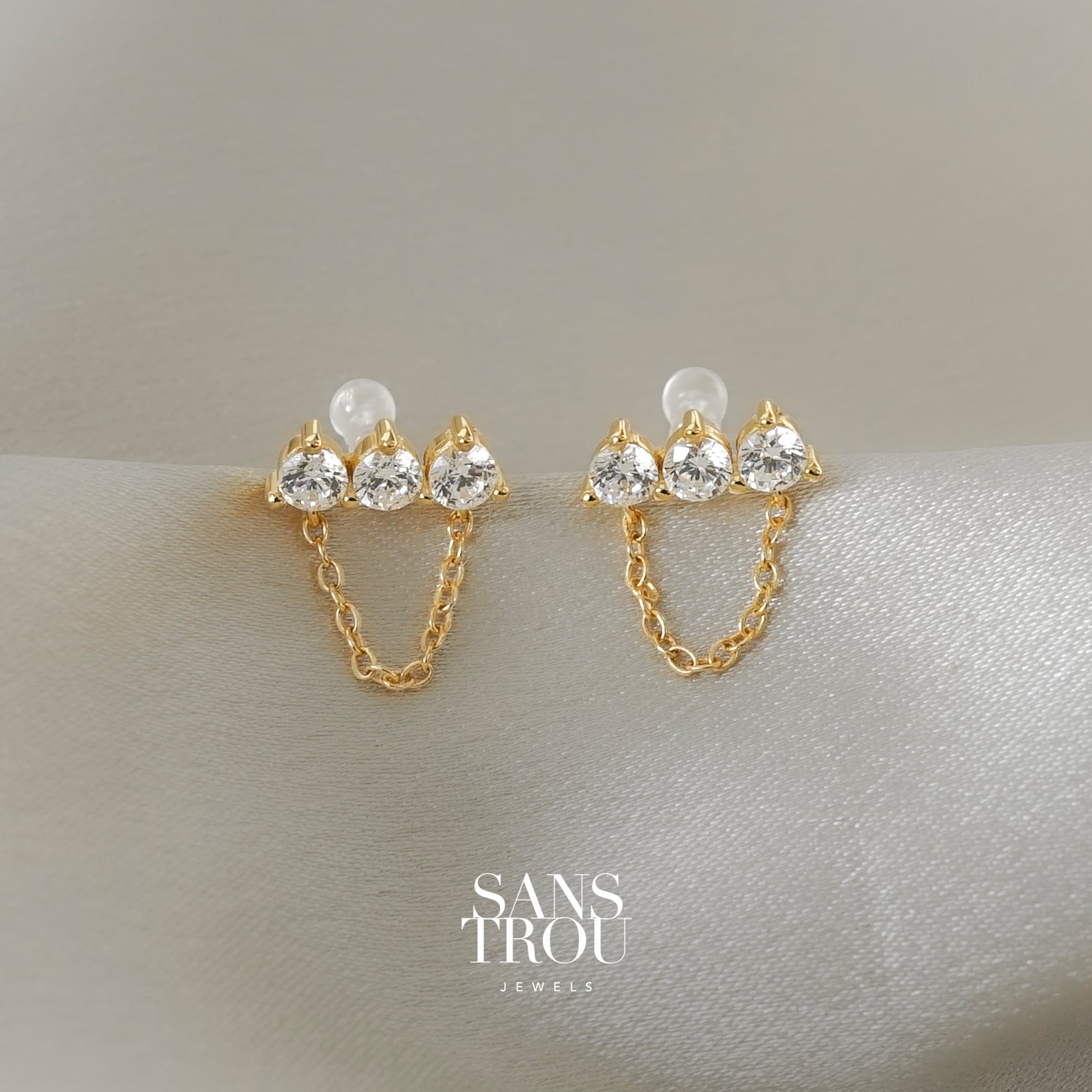 Aviva Clip-On Stud Earrings – SANS TROU