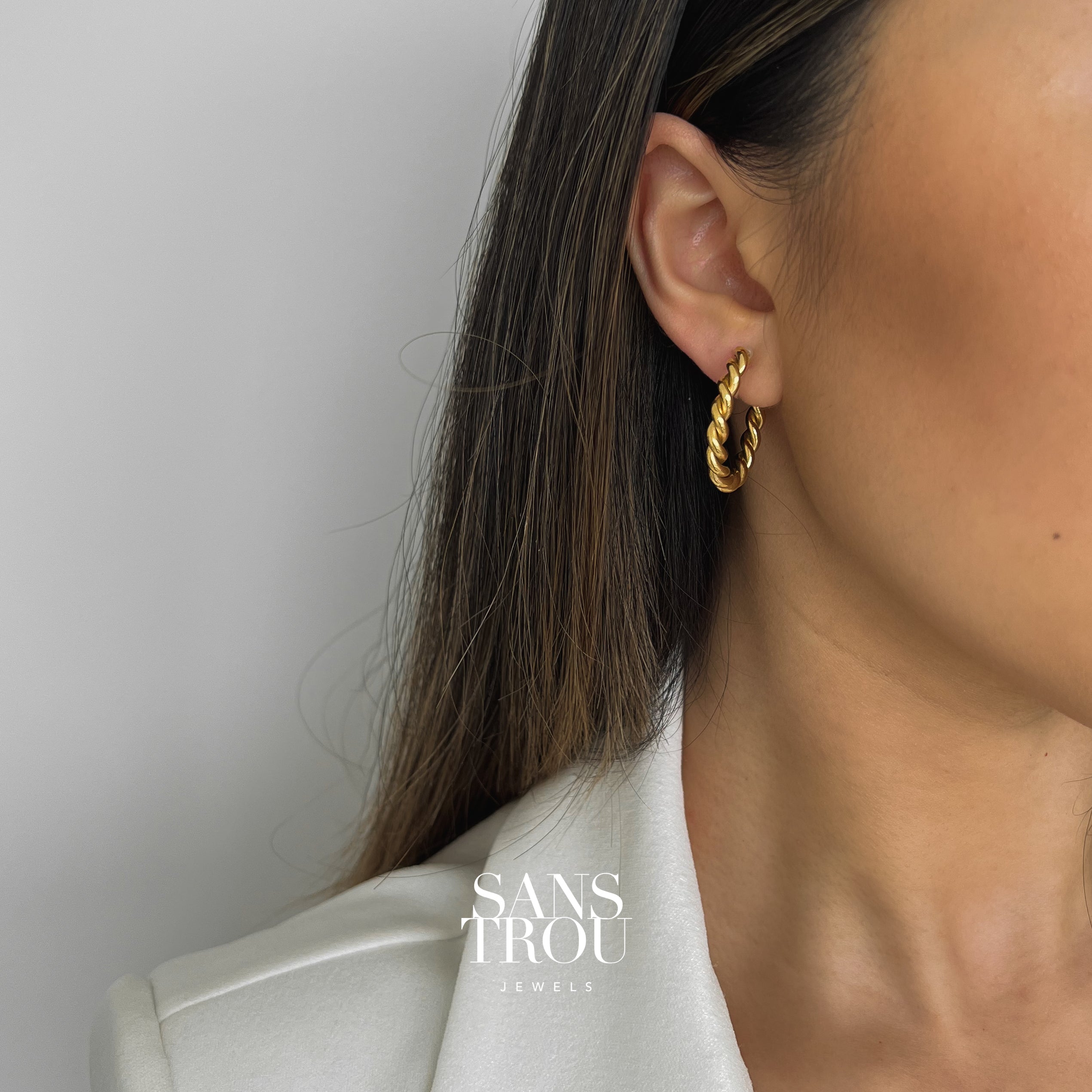 Lucie Clip-On Hoop Earrings – SANS TROU